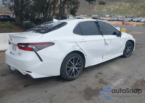 2024 Toyota Camry Se из США, поврежденный, VIN 4T1G11AK3RU875902